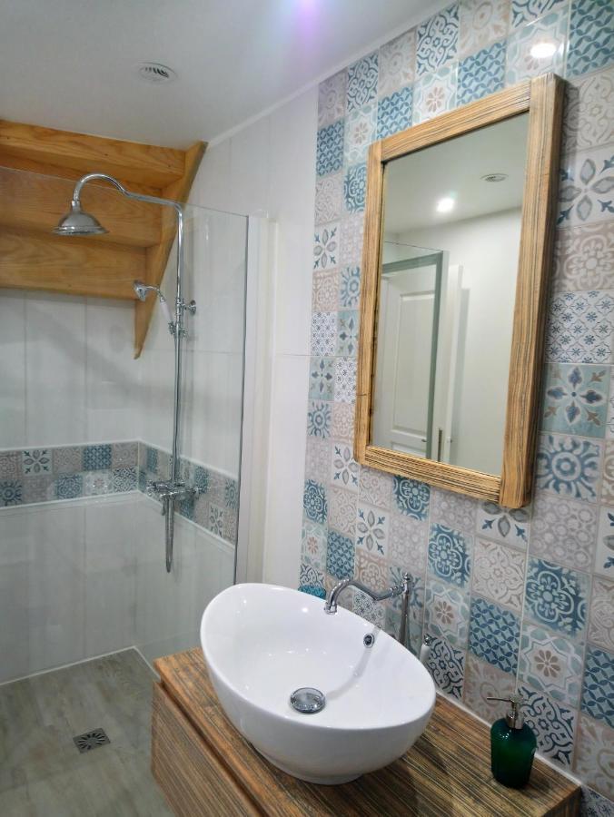 פואה Joli Duplex Avec Balcon Et Vue Sur Place Du Centre Historique ! מראה חיצוני תמונה